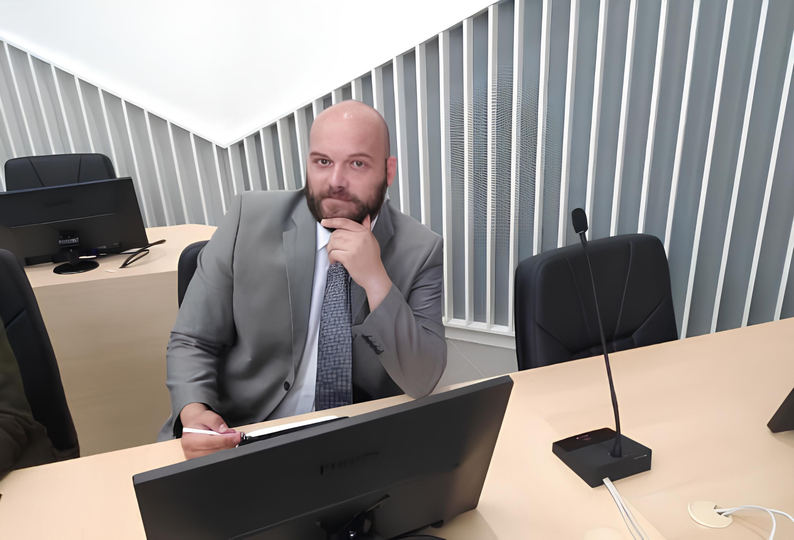 Advokat Stefan Todorović - advokatska kancelarija u Beogradu, specijalizovan za parnično, krivično i privredno pravo